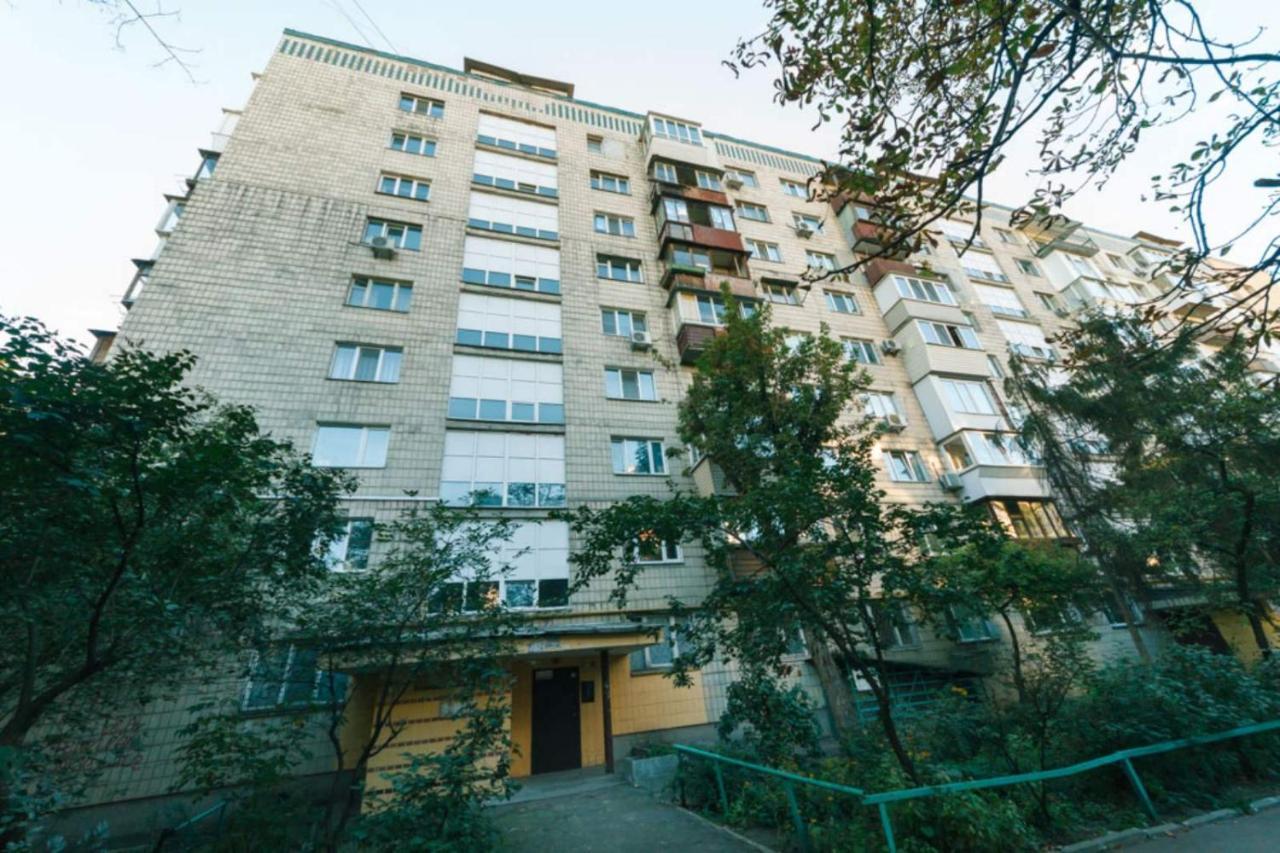 Квартира 1 Комнатная На Русановке Газ И Низкий Этаж Kyiv Exterior photo